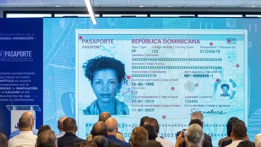 Dominicanos en España podrán solicitar el nuevo pasaporte electrónico a partir de este martes.